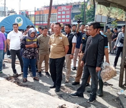 Pembangunan TPS Pasar Cik Puan Dimulai, Pj Wako Berharap Rampung dalam 14 Hari ke Depan